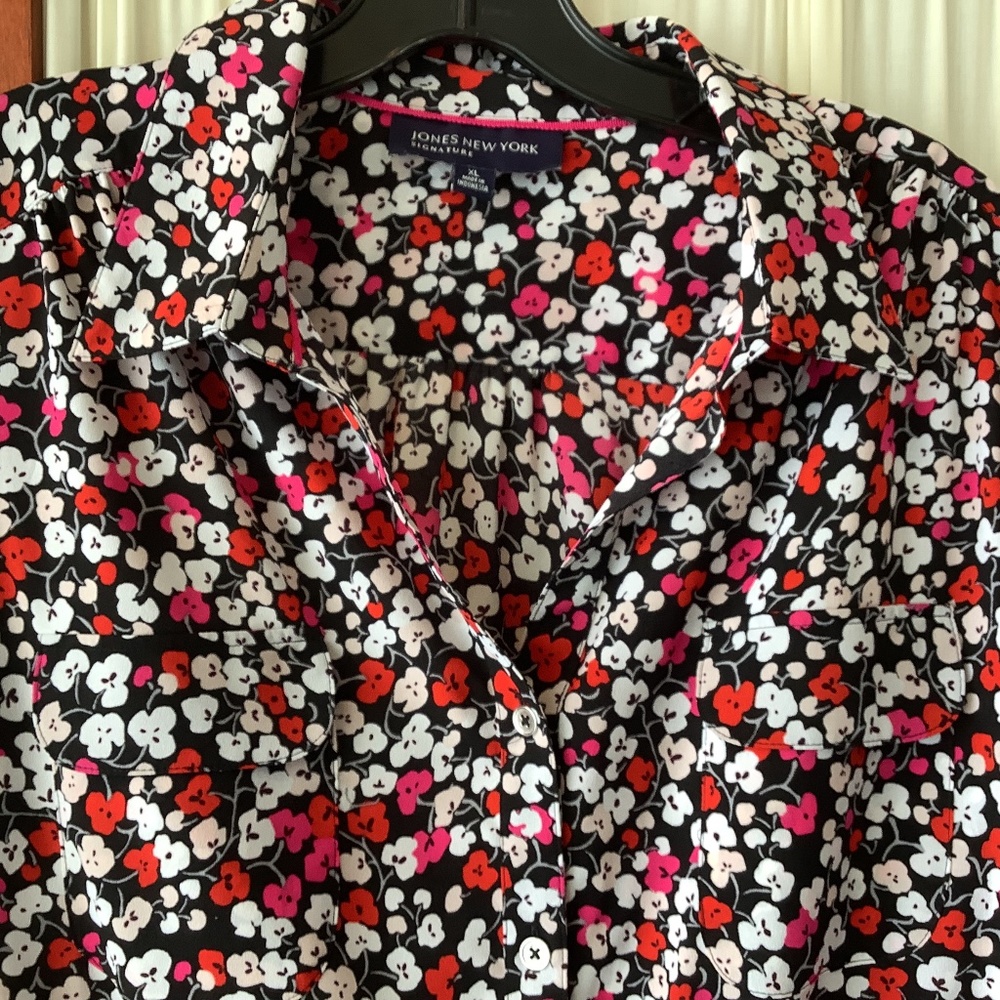 Jones New York Womens XL Button Down Blouse Roll Tab Sleeve Red Pink Floral